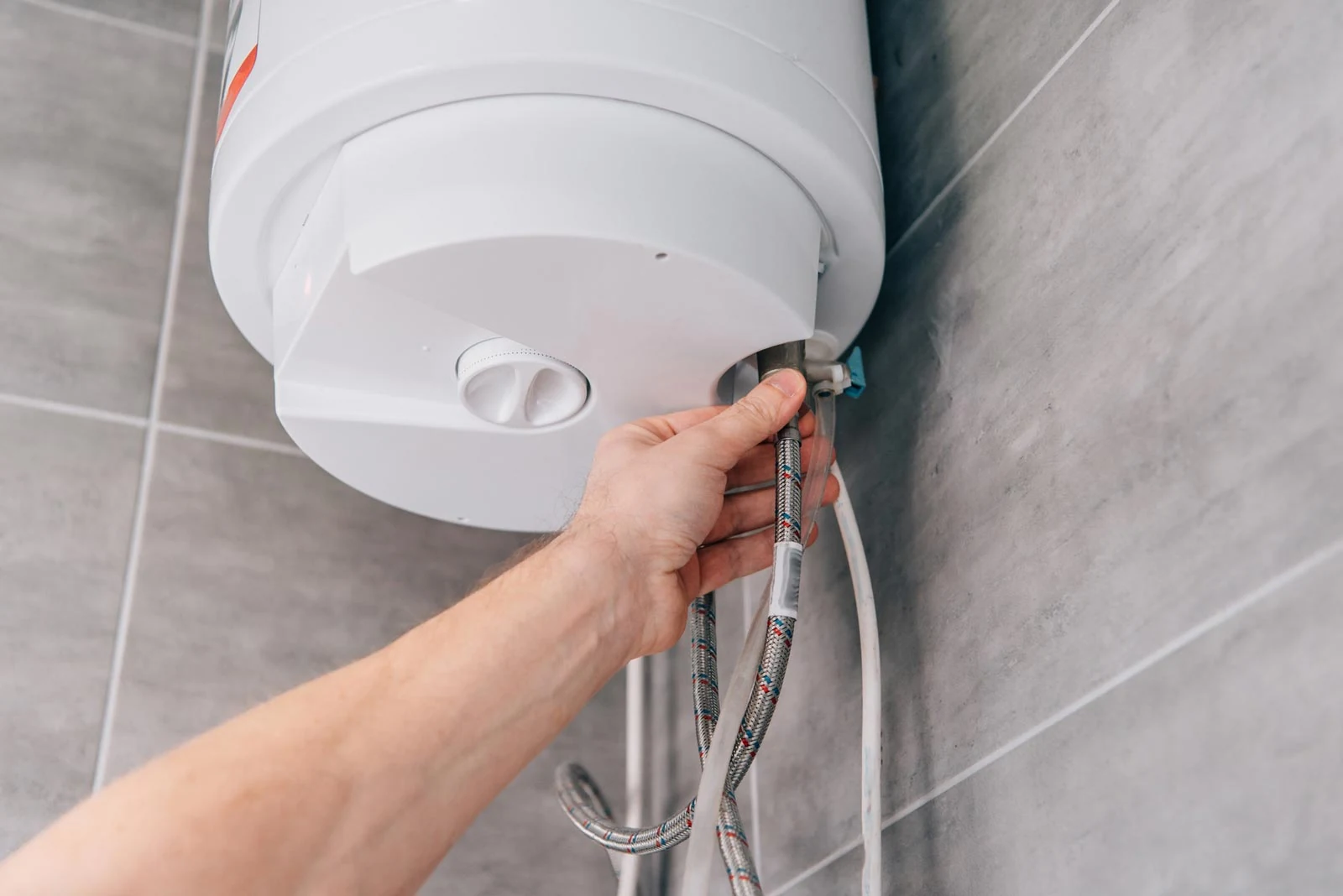 Boiler repair and maintenance service technician